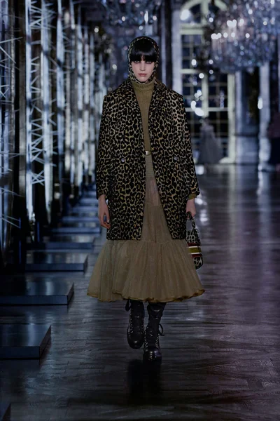 Look 47